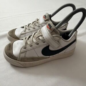 Nike Blazer Low 77 PS Shoes Boys Size 13c Casual White Black DA4075-101 Shoe Fit